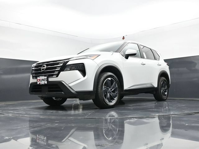 Used 2024 Nissan Rogue SV FWD image 49