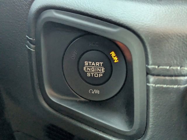 Used 2025 Jeep Wrangler Unlimited Sahara w/ Safety Group image 32