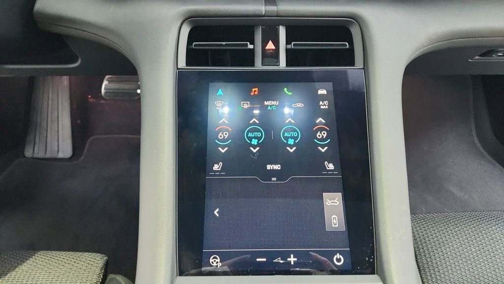 Used 2024 Porsche Taycan GTS image 35