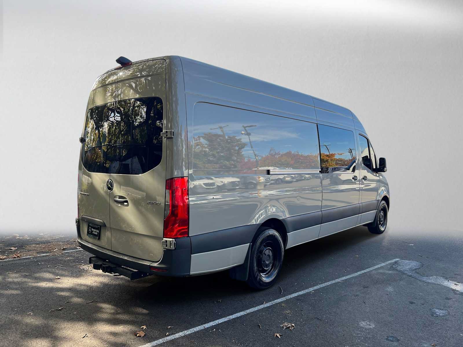 Used 2024 Mercedes-Benz Sprinter 2500 image 3