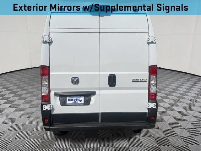 Used 2025 RAM ProMaster 2500 w/ Convenience Group FWD image 9