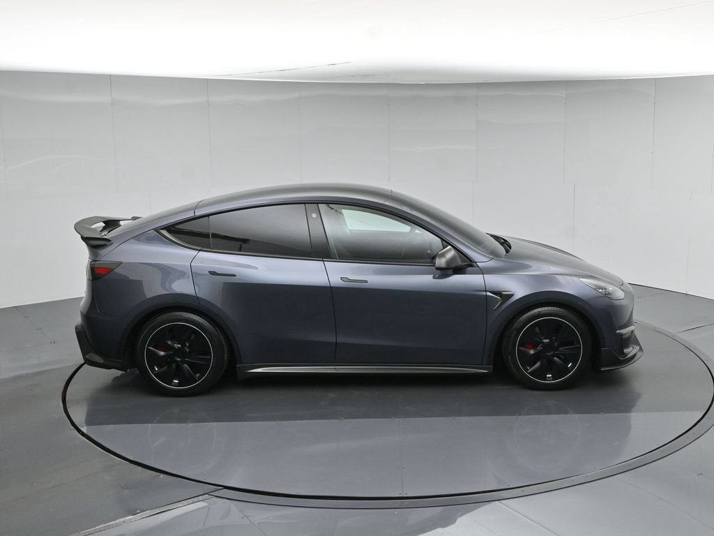 Used 2023 Tesla Model Y Long Range AWD/4WD image 39