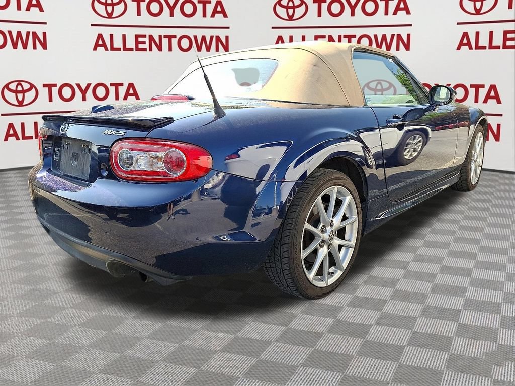 Used 2009 MAZDA MX-5 Miata Grand Touring w/ Premium Pkg RWD image 7