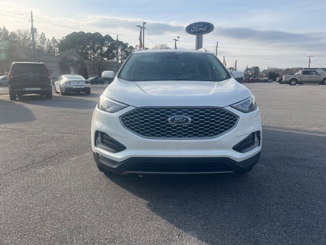 Used 2023 Ford Edge SEL w/ Convenience Package image 3