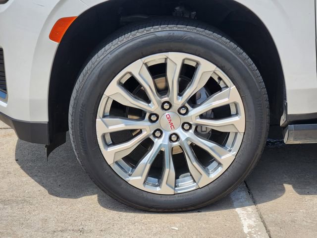 Used 2023 GMC Yukon Denali w/ LPO, Floor Liner Package AWD/4WD image 10