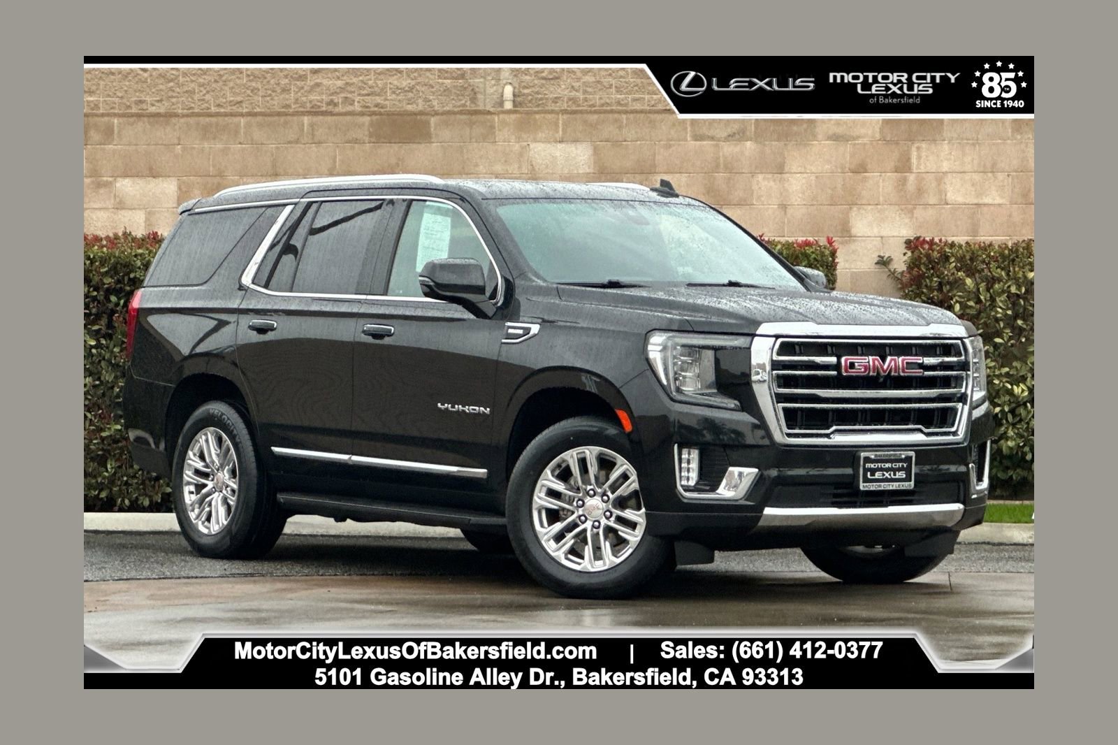 Used 2021 GMC Yukon SLT w/ Rear Media and Nav Package image 1