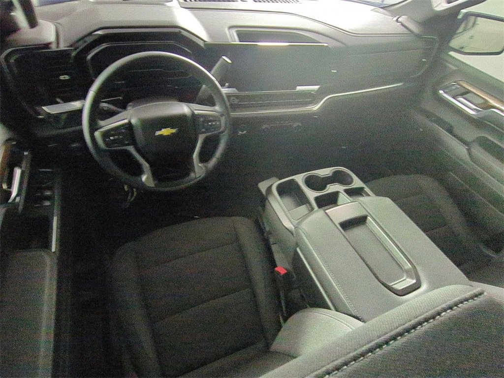 Used 2024 Chevrolet Silverado 1500 LT image 10