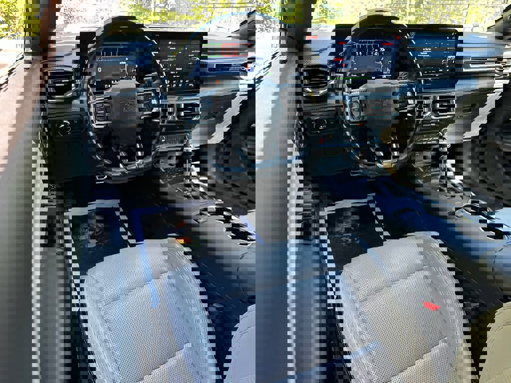 Used 2024 Ford Mustang Premium image 13