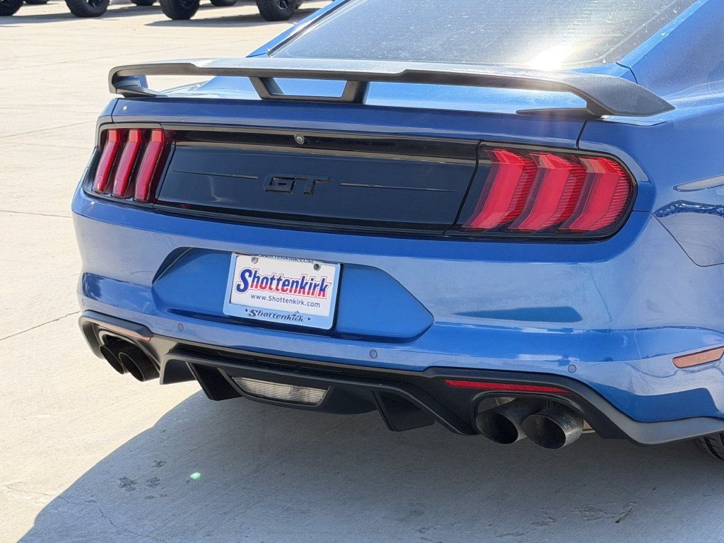 Used 2018 Ford Mustang GT Premium w/ GT Performance Package RWD image 6