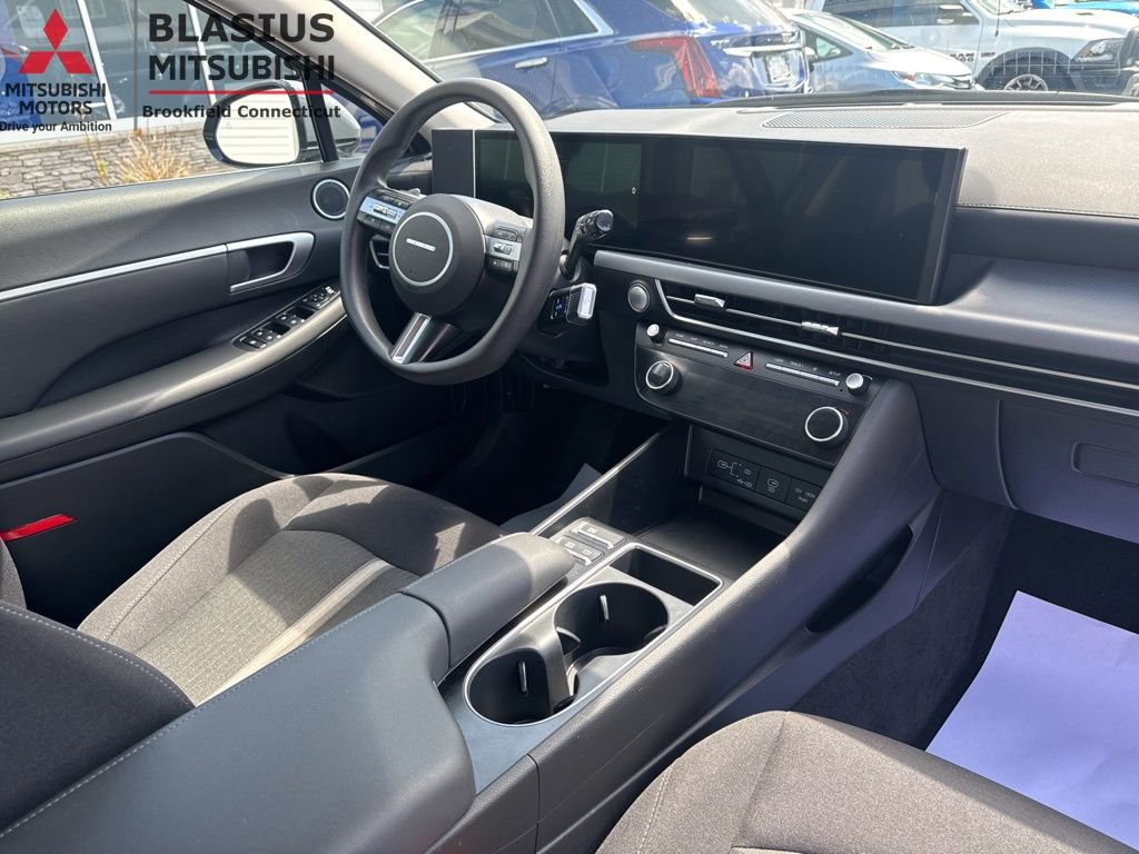 Used 2025 Hyundai Sonata SEL FWD image 37