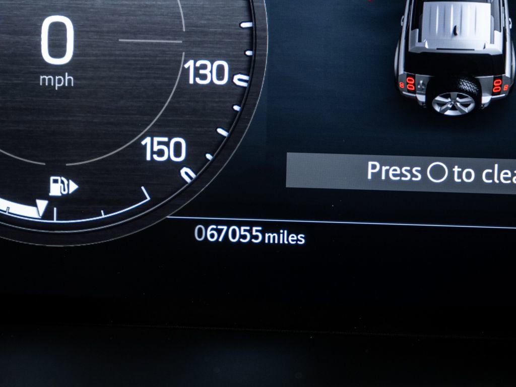 Used 2023 Land Rover Defender 110 X AWD/4WD image 12