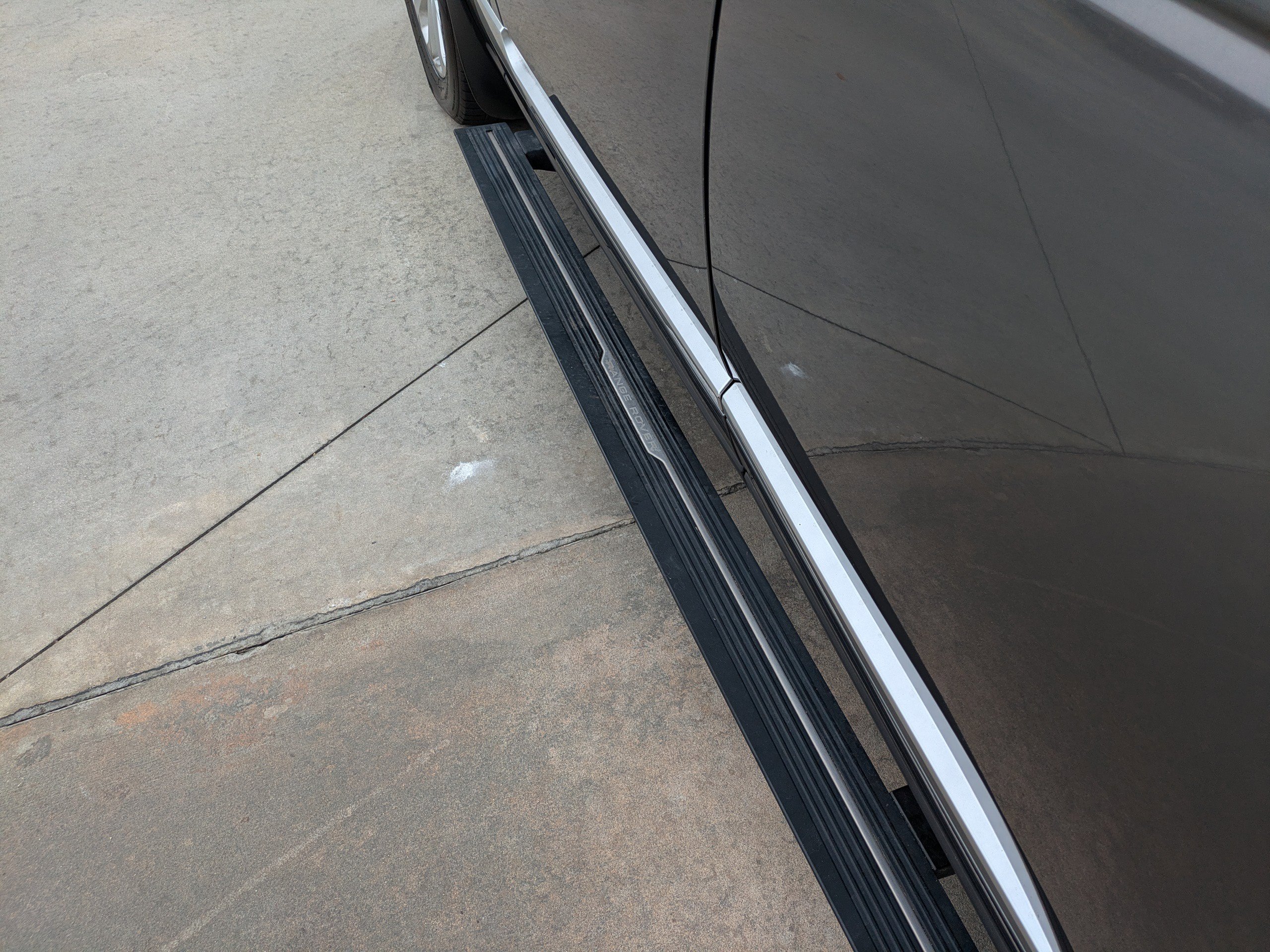 Used 2015 Land Rover Range Rover HSE image 11