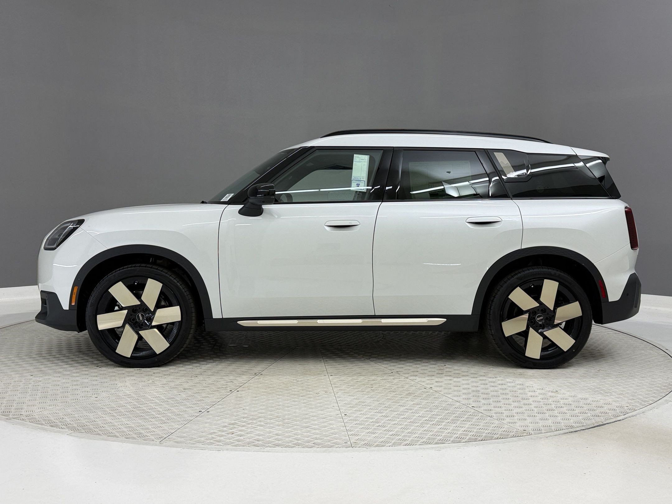 New 2027 MINI Cooper Countryman S w/ Comfort Package Max AWD/4WD image 2