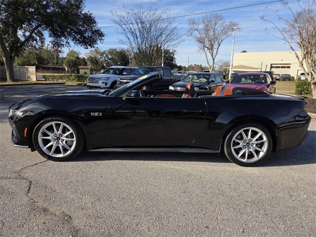 Used 2024 Ford Mustang GT Premium image 4