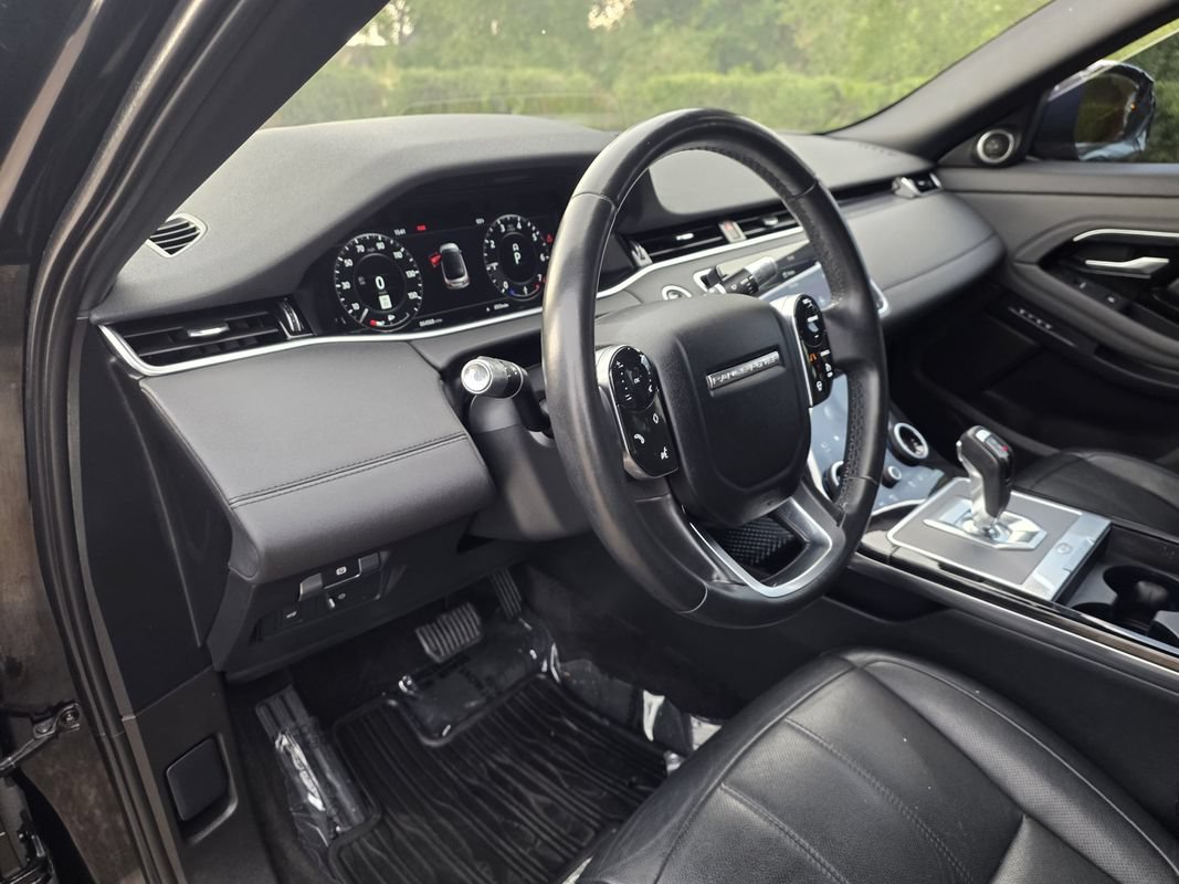 Used 2020 Land Rover Range Rover Evoque SE AWD/4WD image 10