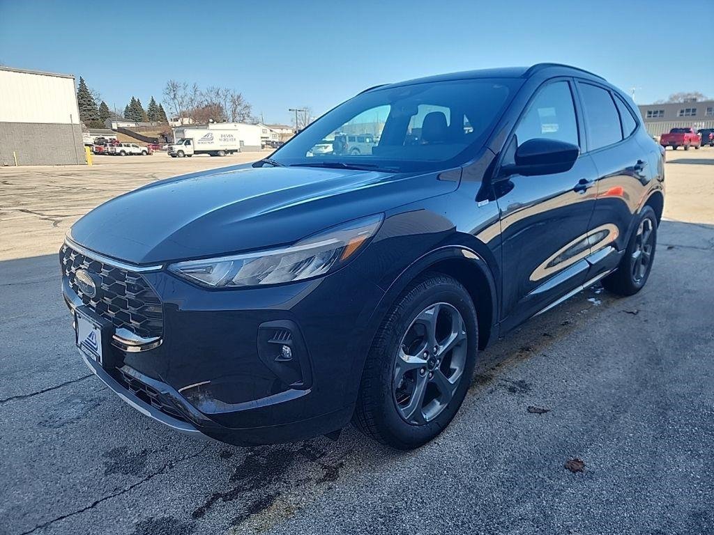 Certified 2023 Ford Escape ST-Line Select w/ Tech Pack #1 image 3