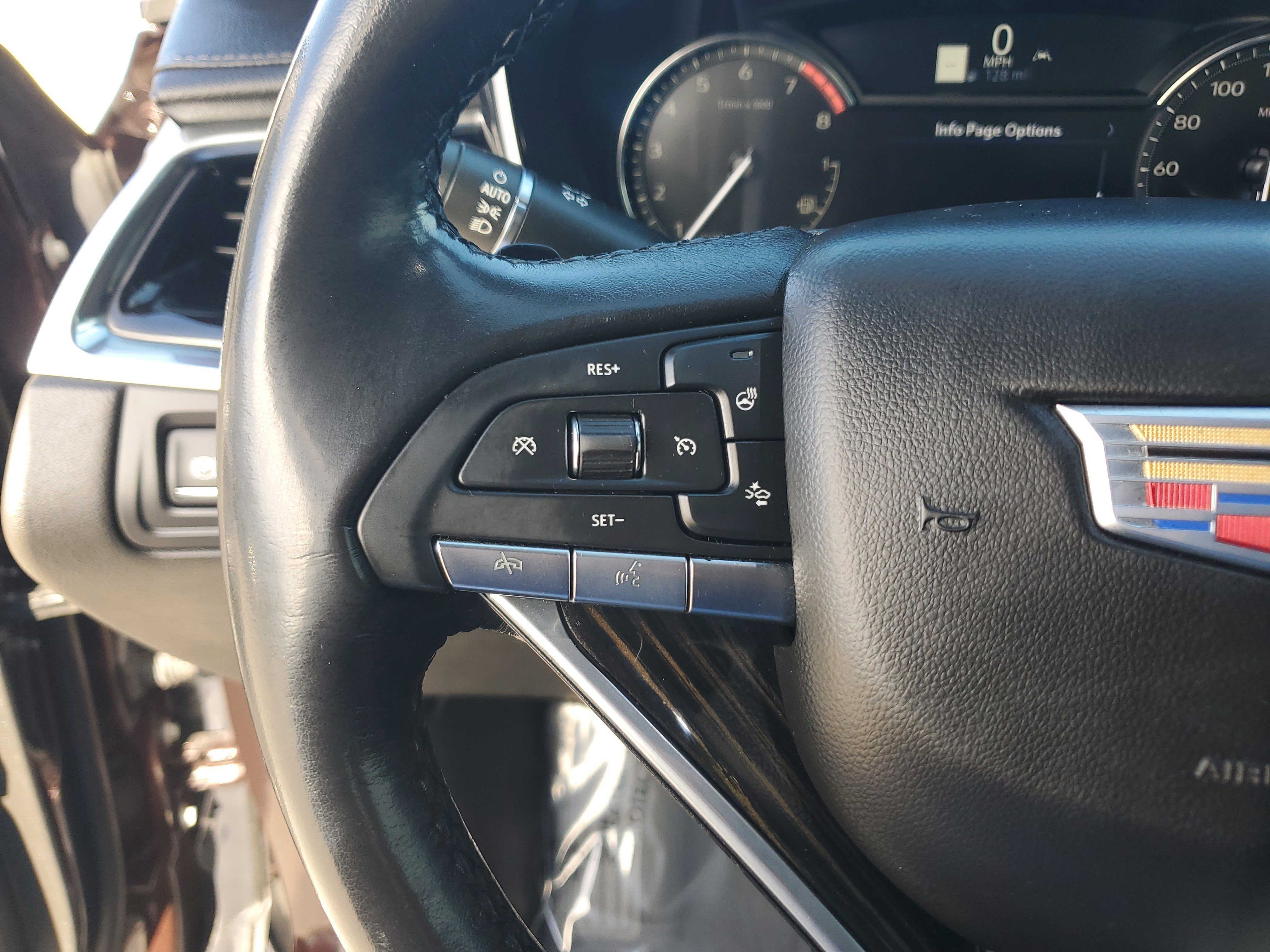 Used 2021 Cadillac XT6 Premium Luxury image 24