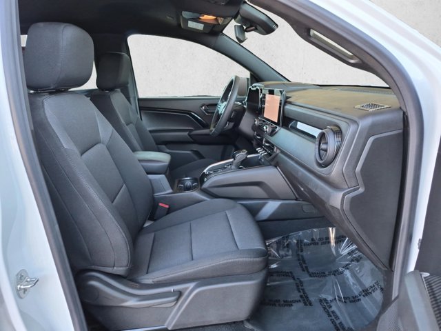 Used 2025 Chevrolet Colorado Trail Boss AWD/4WD image 20