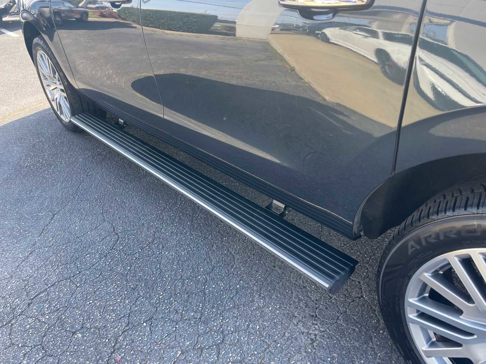 Used 2023 Ford Expedition Max Limited image 24