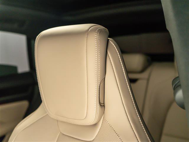 Used 2026 Porsche Macan Electric RWD image 22