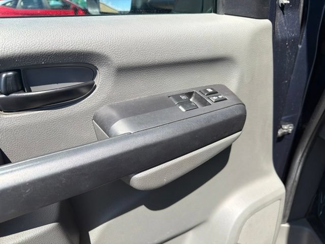 Used 2018 Nissan NV 3500 SL RWD image 17