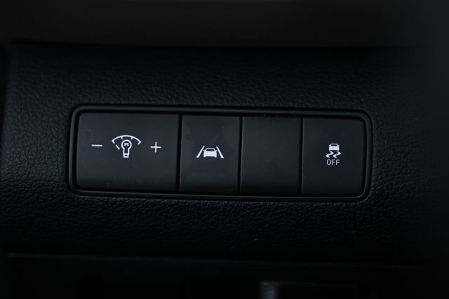 Used 2023 Hyundai Santa Fe SE image 17