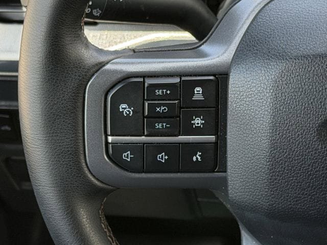 Used 2025 Ford F150 Lariat w/ Equipment Group 502A High AWD/4WD image 15