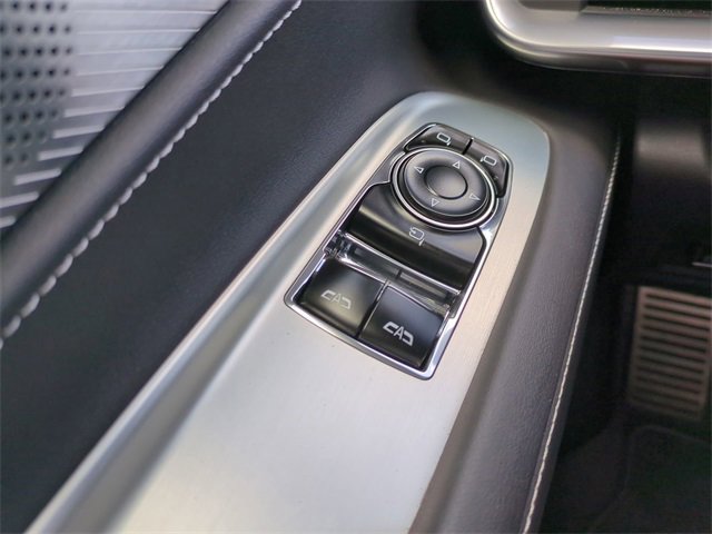 Certified 2025 Chevrolet Corvette Stingray Preferred Cpe w/ 2LT image 27