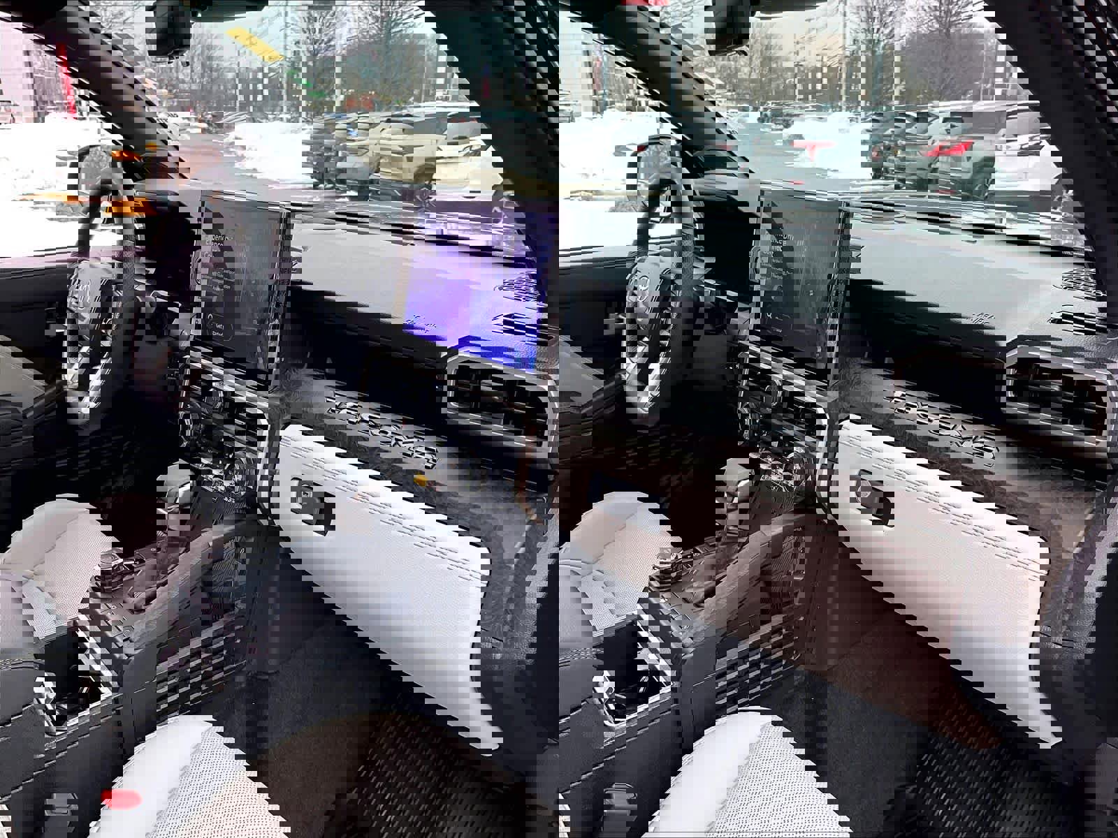 Used 2025 Toyota Tacoma Limited image 14