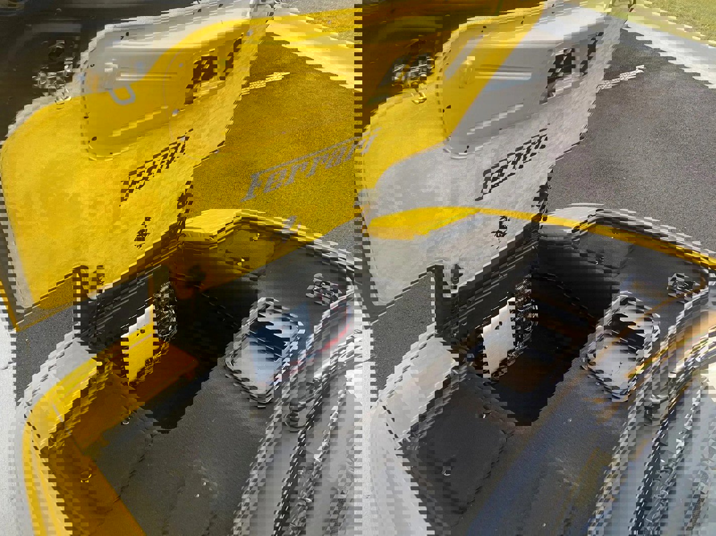 Used 1997 Ferrari F355 Spider image 30