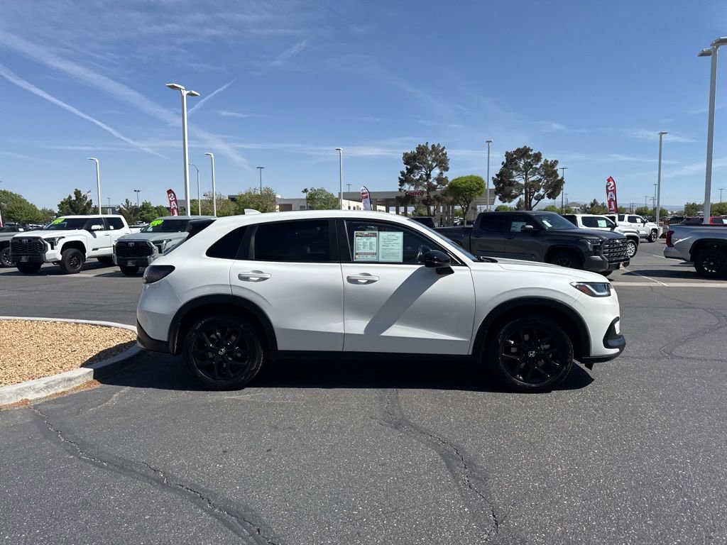 Used 2024 Honda HR-V Sport image 5