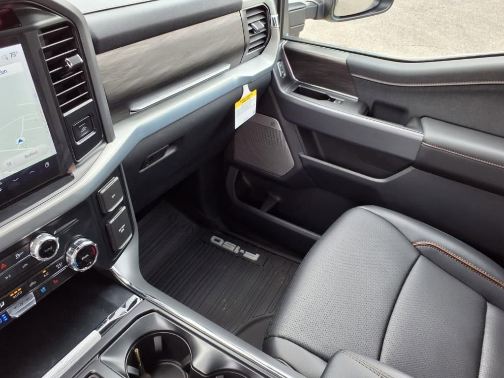 New 2025 Ford F150 Lariat w/ Equipment Group 502A High image 18