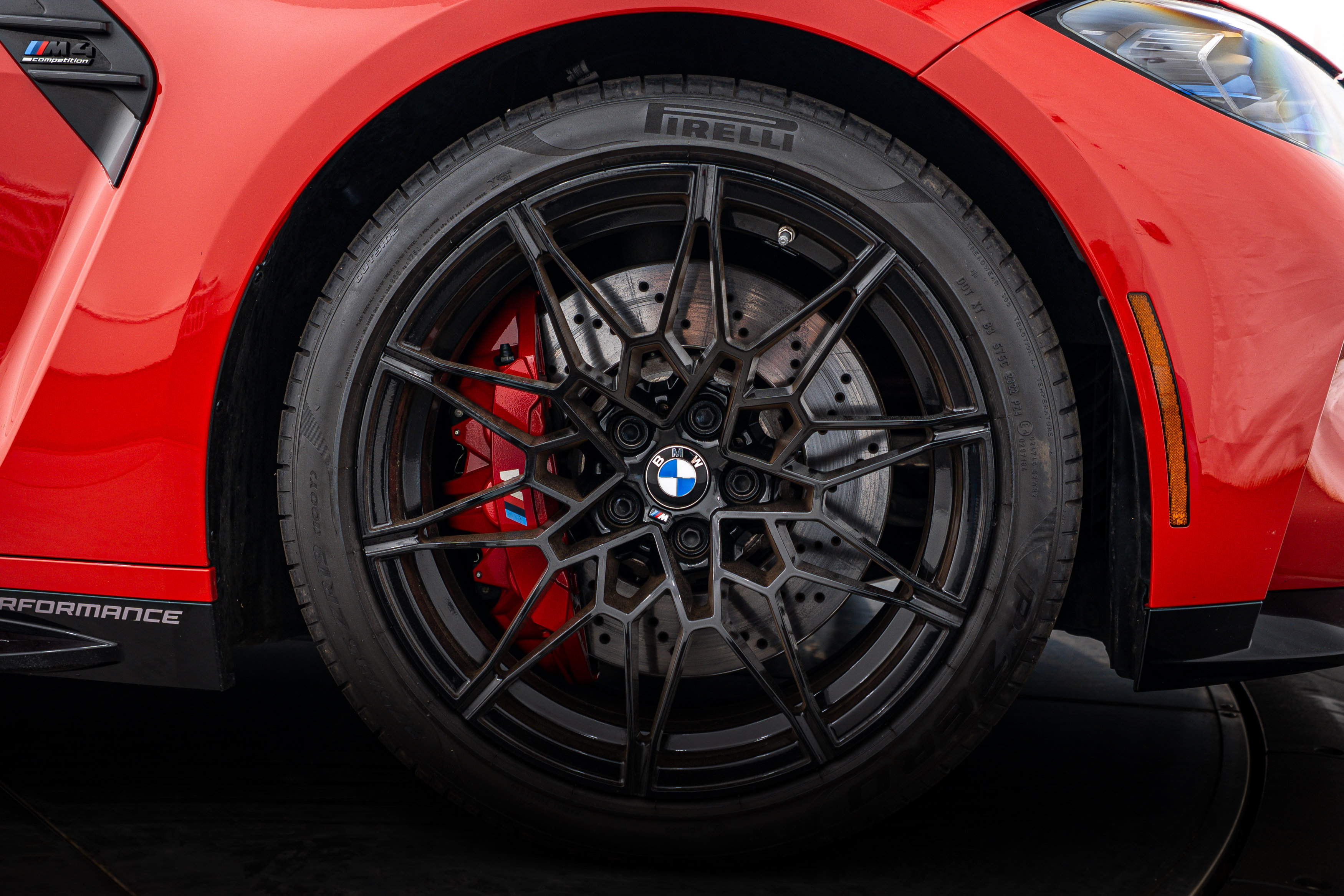 Used 2021 BMW M4 Competition w/ Executive Package RWD image 11