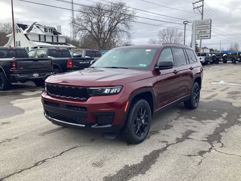 New 2025 Jeep Grand Cherokee L Altitude AWD/4WD image 3