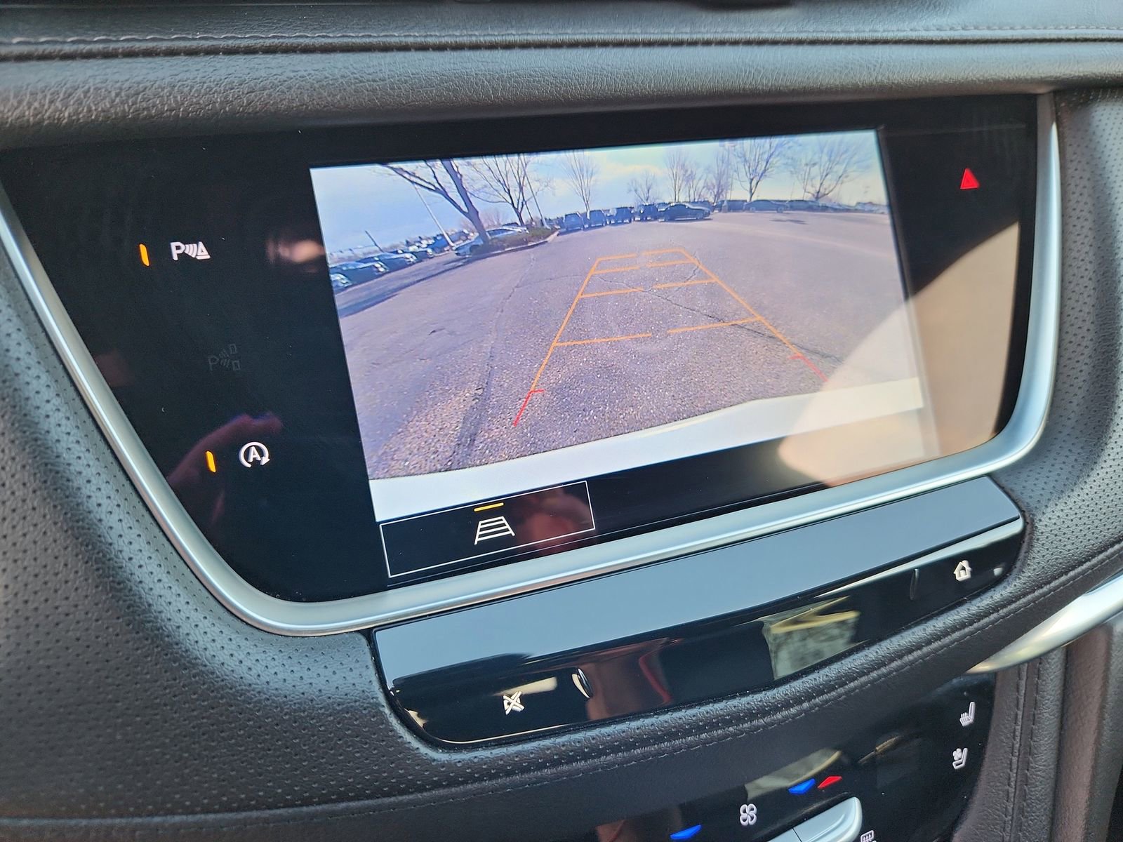 Used 2025 Cadillac XT5 Premium Luxury image 24