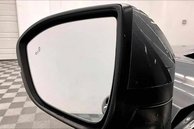 Used 2025 Nissan Pathfinder SV FWD image 38