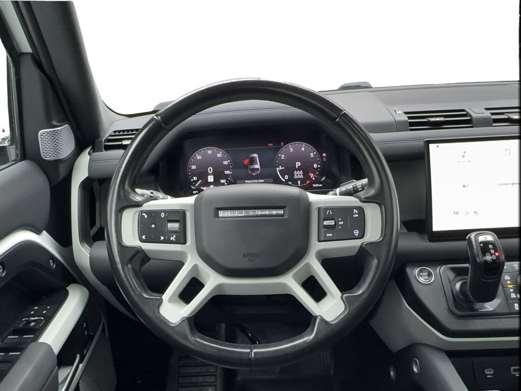 Used 2023 Land Rover Defender 130 SE AWD/4WD image 39