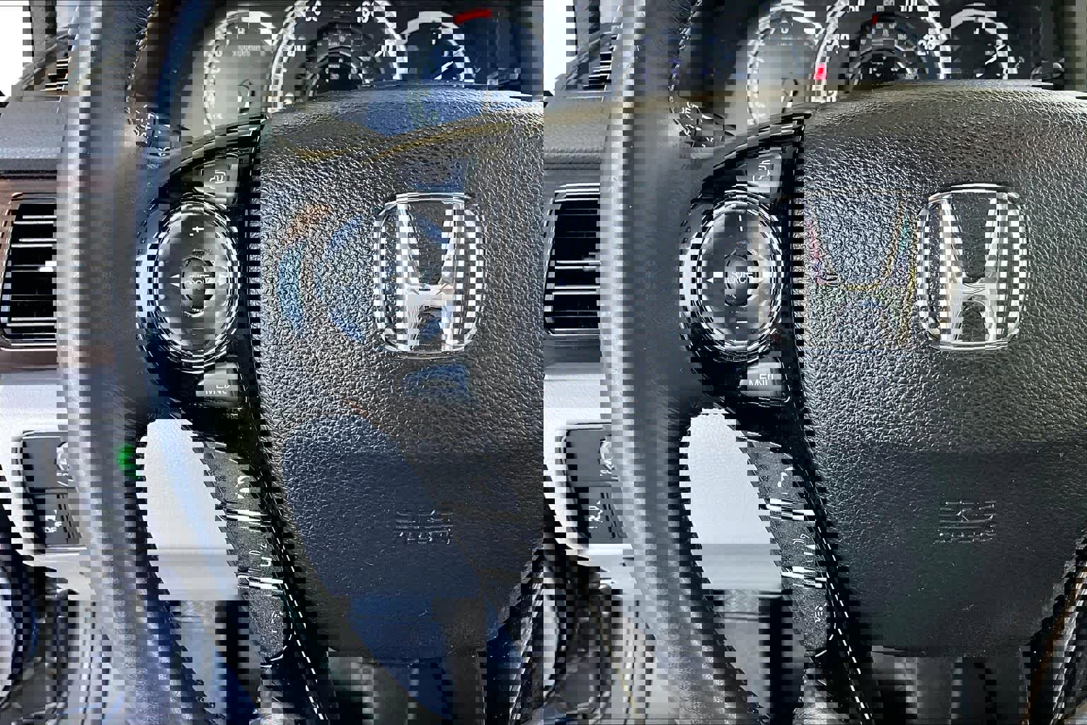 Used 2017 Honda Accord EX-L image 24