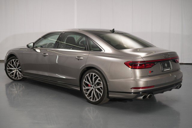 Used 2021 Audi S8 L w/ S8 Executive Package AWD/4WD image 15