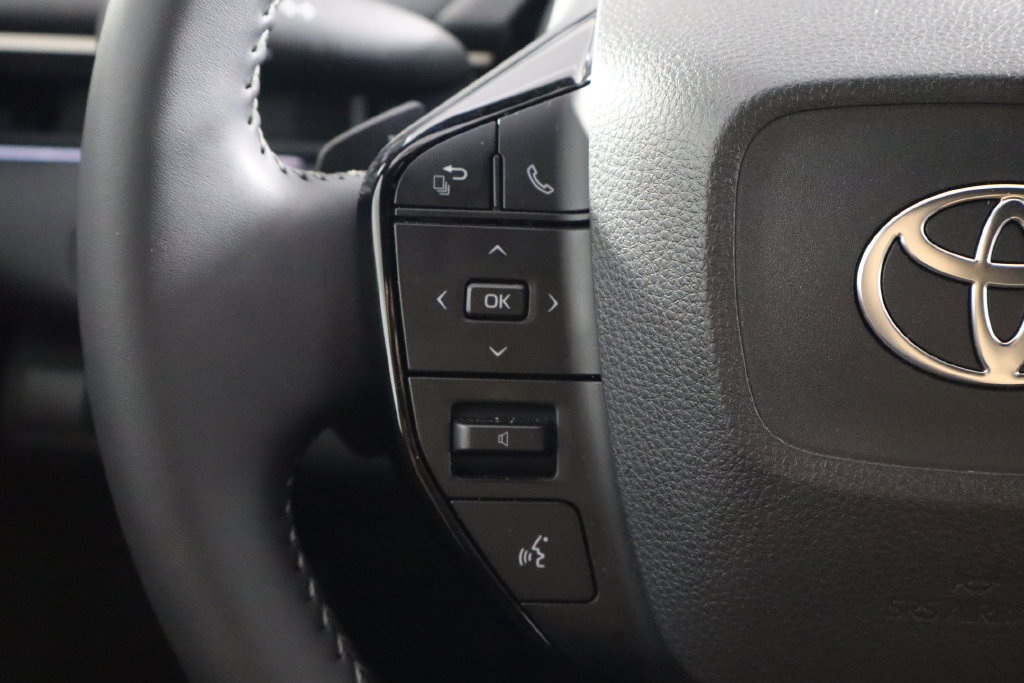 Used 2026 Toyota bZ FWD image 22