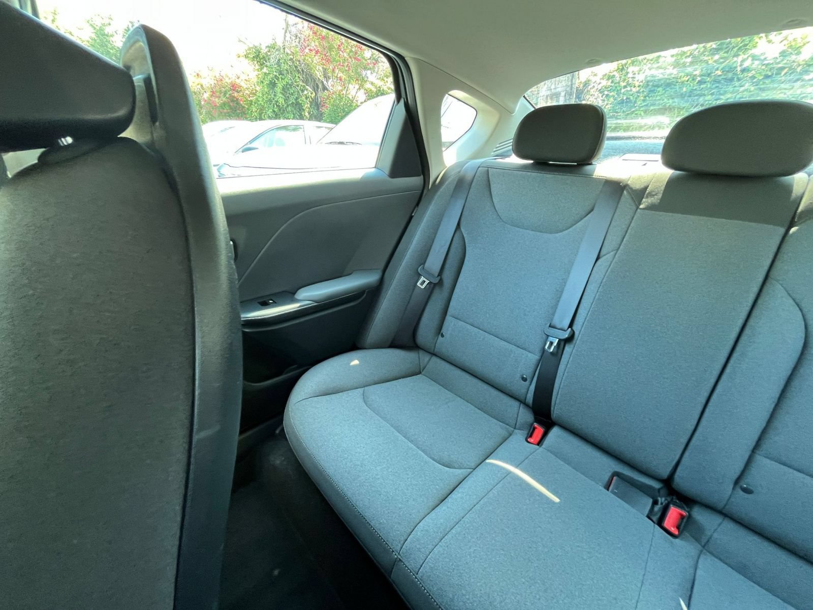 Used 2025 Kia K4 FWD image 38