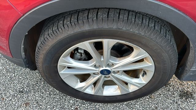 Used 2018 Ford Escape SE FWD image 31