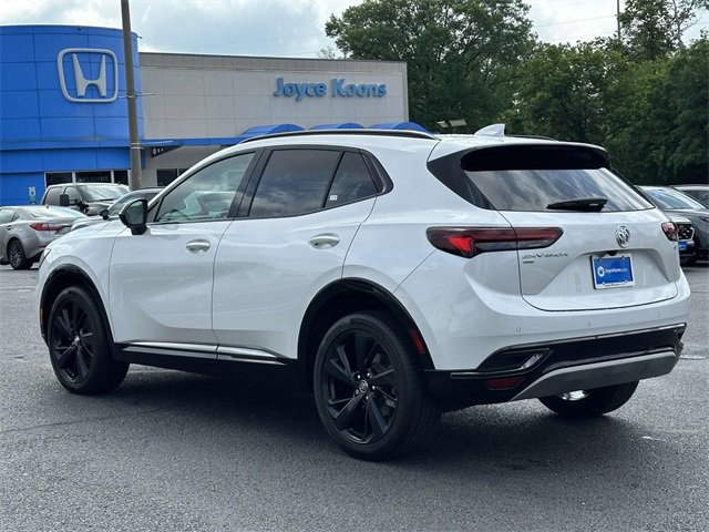 Used 2023 Buick Envision Essence w/ Technology Package I image 3