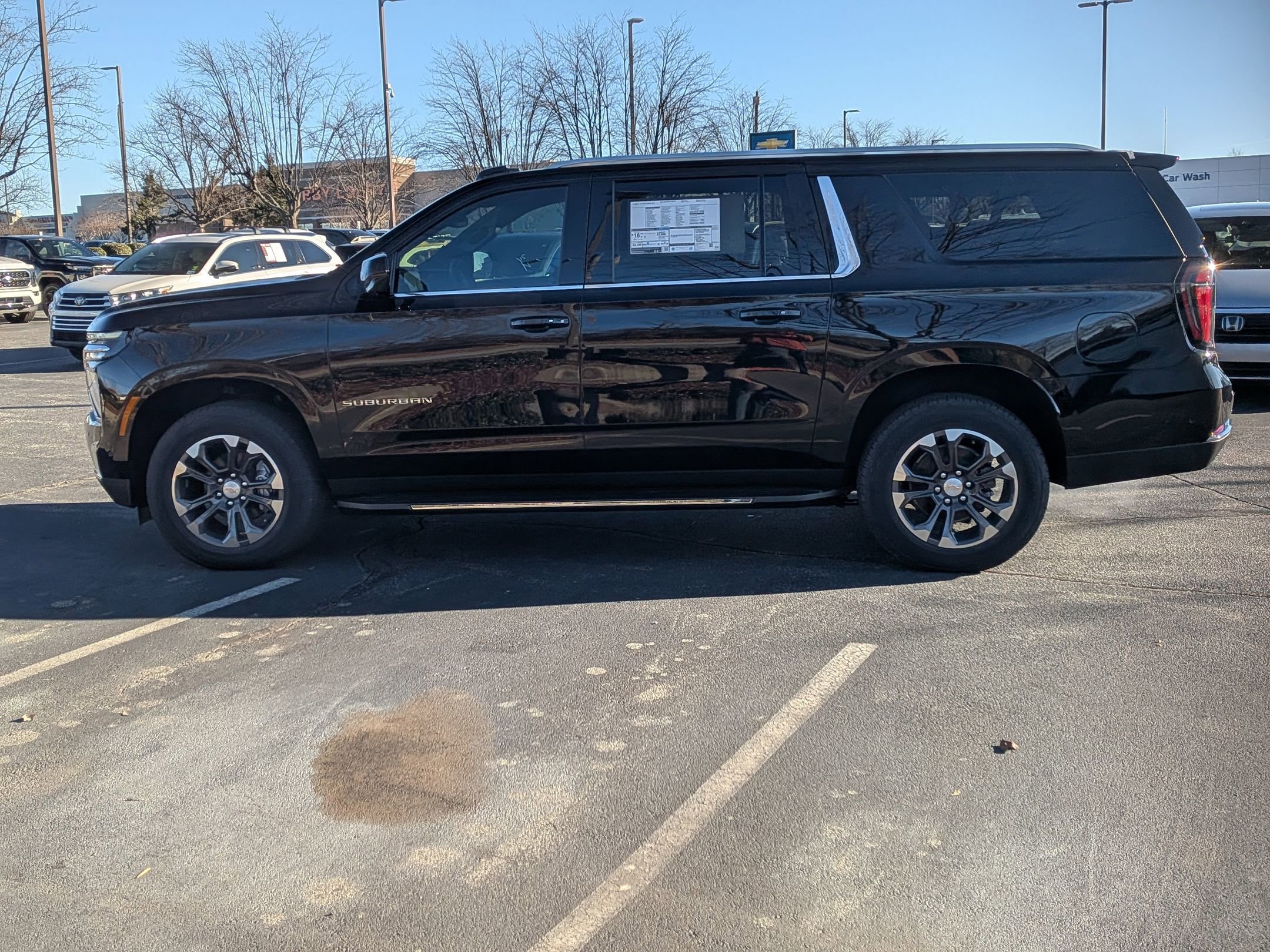 New 2026 Chevrolet Suburban LS image 5