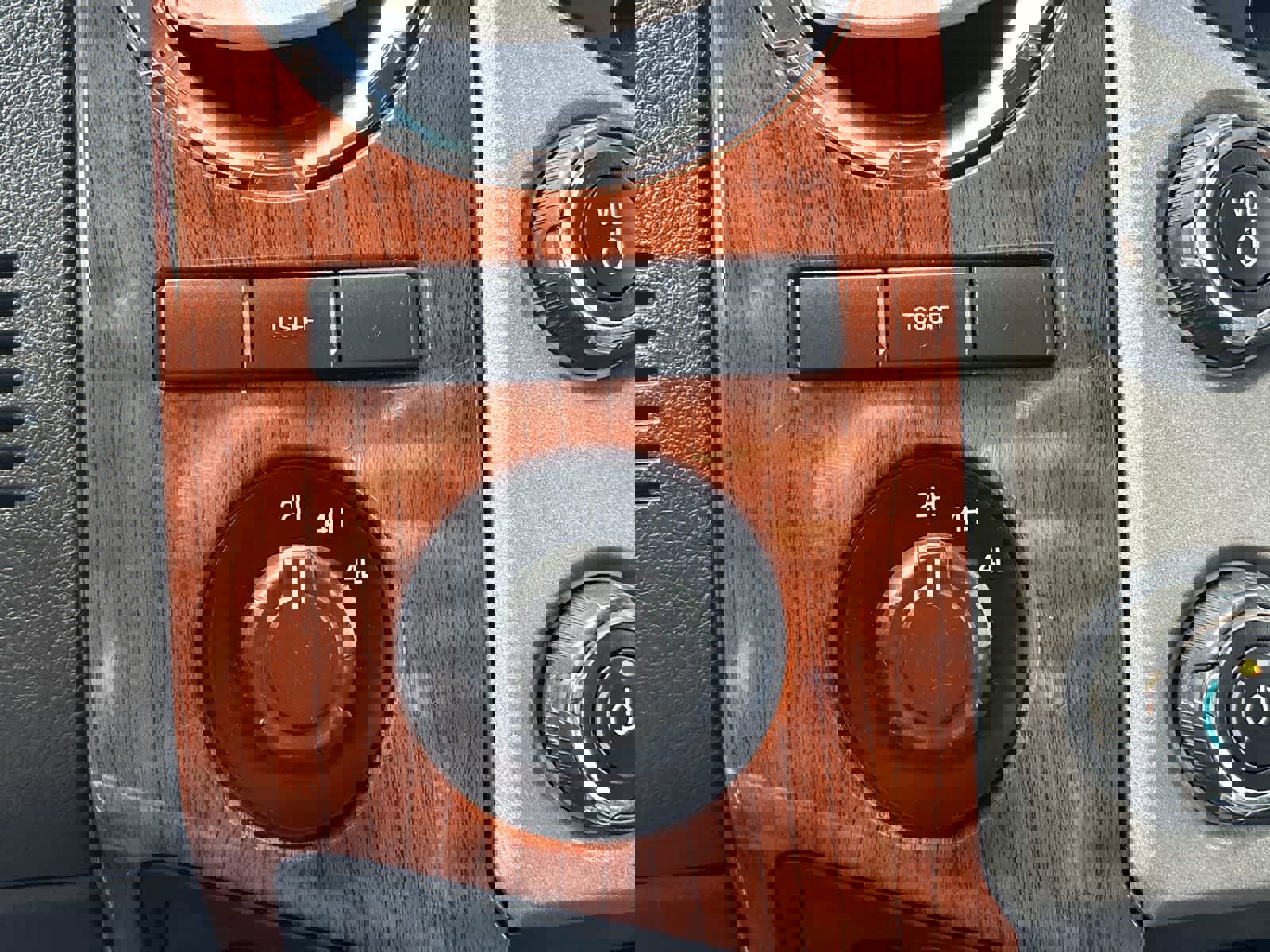 Used 2016 Ford F350 King Ranch w/ King Ranch w/Chrome Package image 17