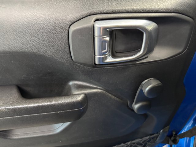 Used 2022 Jeep Gladiator Sport AWD/4WD image 29