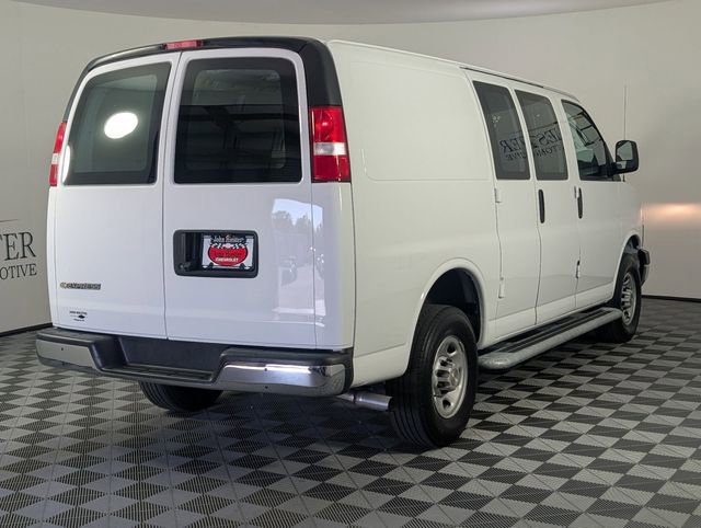 Used 2024 Chevrolet Express 2500 w/ Driver Convenience Package RWD image 7