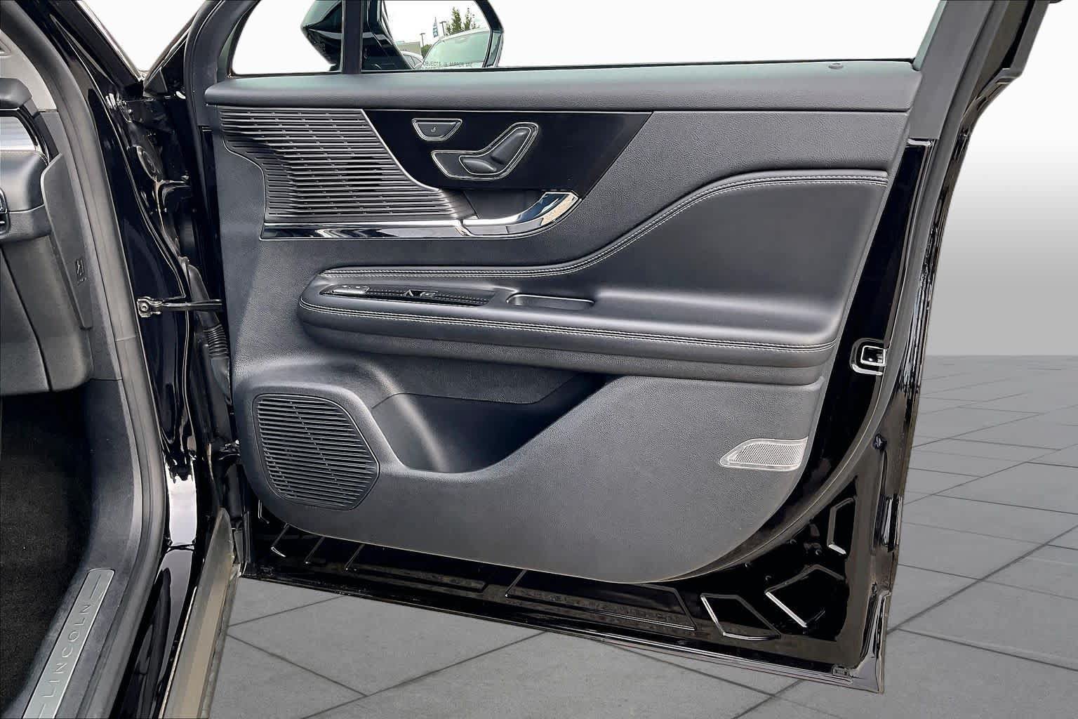 Used 2020 Lincoln Corsair FWD image 21