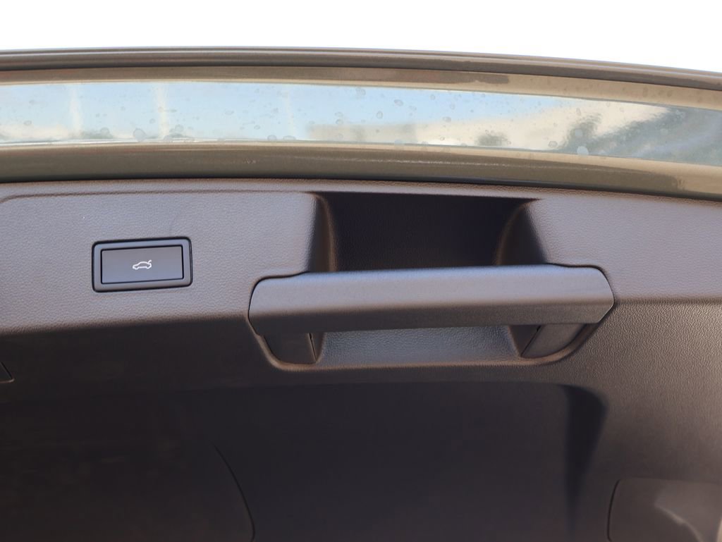 New 2026 Volkswagen Atlas Cross Sport SEL Premium R-Line image 22