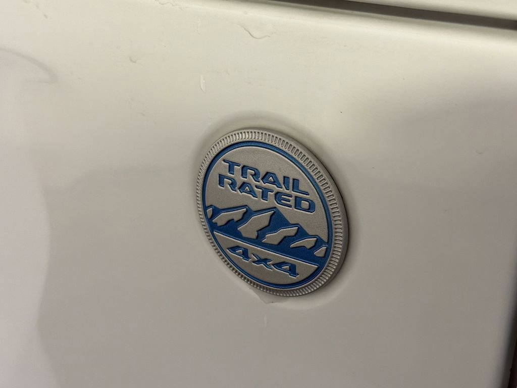 Used 2023 Jeep Wrangler Unlimited Sahara w/ Cold Weather Group image 7